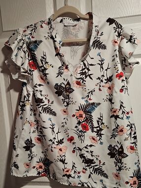 Floral V-Neck Ruffle-Sleeve Blouse in White